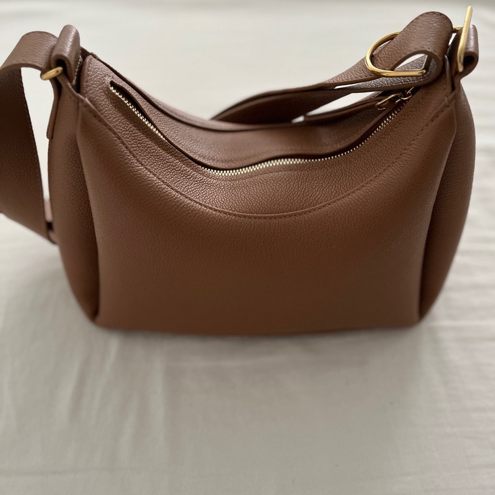 Brown Leather Shoulder Bag - Sleek Everyday Carry - Picture 6 of 7